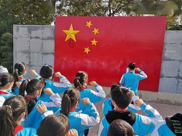 靠20年前两句台词，就帮国家识破间谍，赵丽蓉小品到底有多厉害